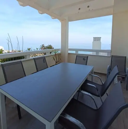 Apartamento en Primera Linea de Playa Puya 3 Dormitorios 2 Baños