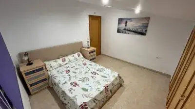 Chalet en alquiler en Oliva