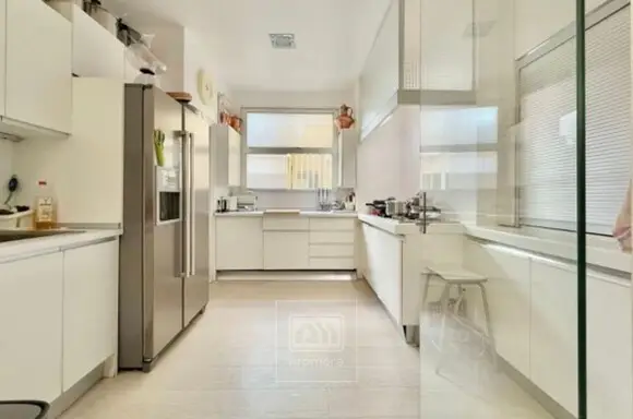 Exclusiva Propiedad en Barrio Salamanca 649m2 para Reformar