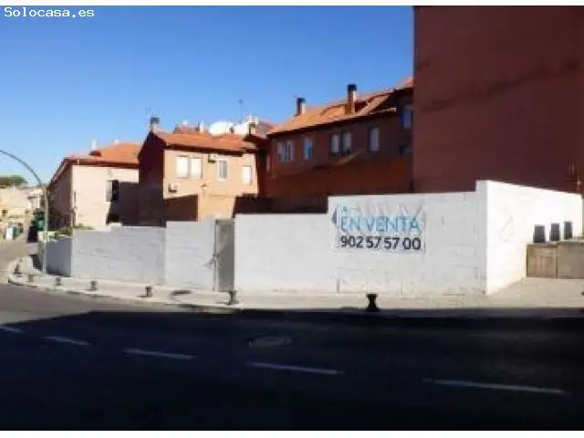 Solar con Obra Parada en Los Santos de la Humosa Madrid