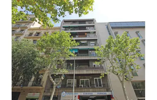 Alquiler 4 habitaciones en L'Eixample Barcelona