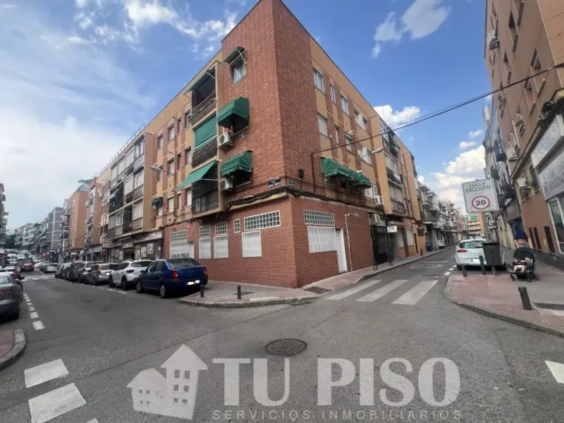 Venta de piso en Vista Alegre (Madrid)