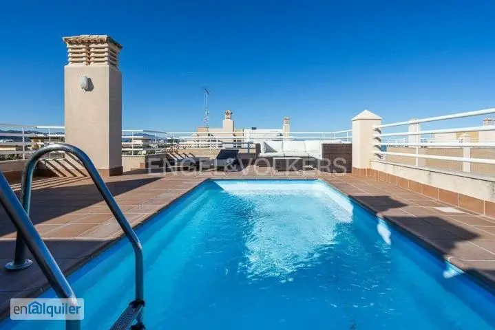 Apartamento con piscina privada en Dénia