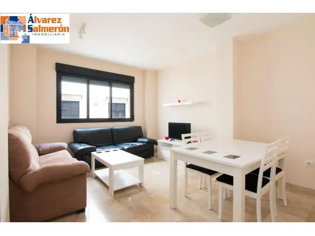 Apartamento en Atarfe de dos dormitorios con cocina equipada