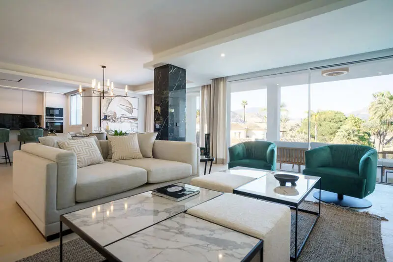 Villa Moderna 5 Dormitorios Nueva Andalucía Marbella