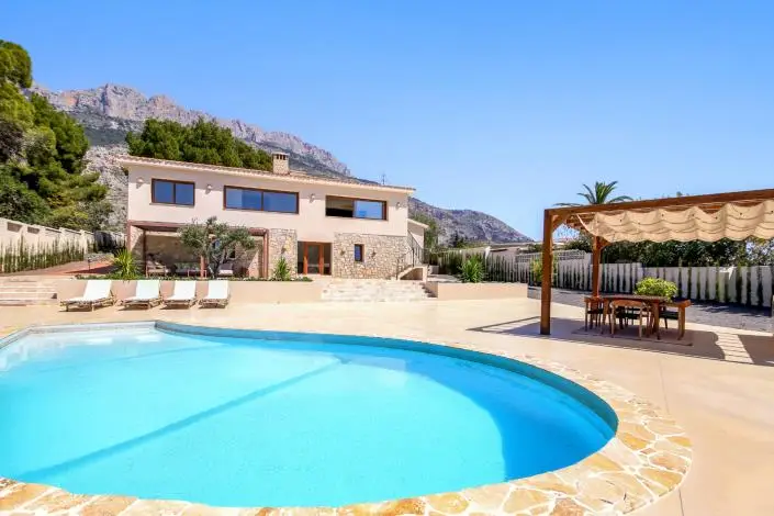 Villa de Lujo 6 Dormitorios en Venta Altea