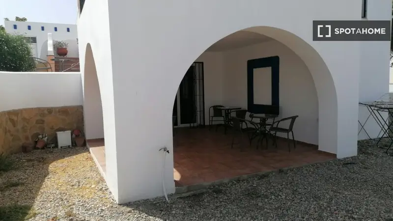 Estudio en Retamar amueblado con electrodomesticos