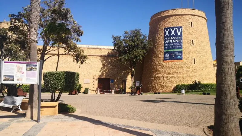 Venta Loft Amueblado Cerca Playa Roquetas de Mar