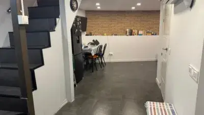 Piso en venta Carrer Jansana: Moderno y funcional