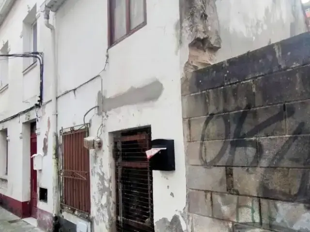 Casa en Venta en Sada: Reformada con 3 Dormitorios y 2 Baños