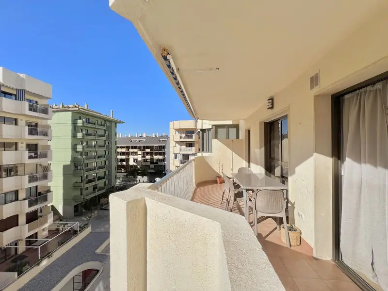 Apartamento 2 Dormitorios Fuengirola Puerto Deportivo