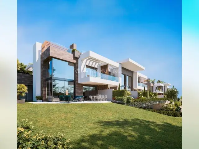 Adosado 4 Dormitorios Marbella Vistas al Mar Piscina y Gimnasio