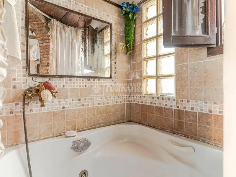 Casa Reformada en Velez de Benaudalla con Terraza y Barbacoa