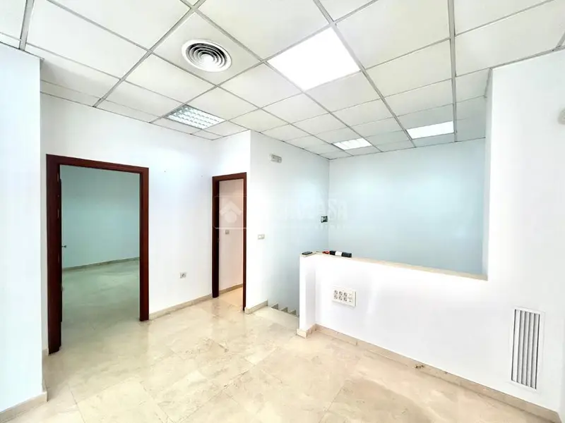 Local comercial en venta en La Palmera - Los Bermejales - Bellavista