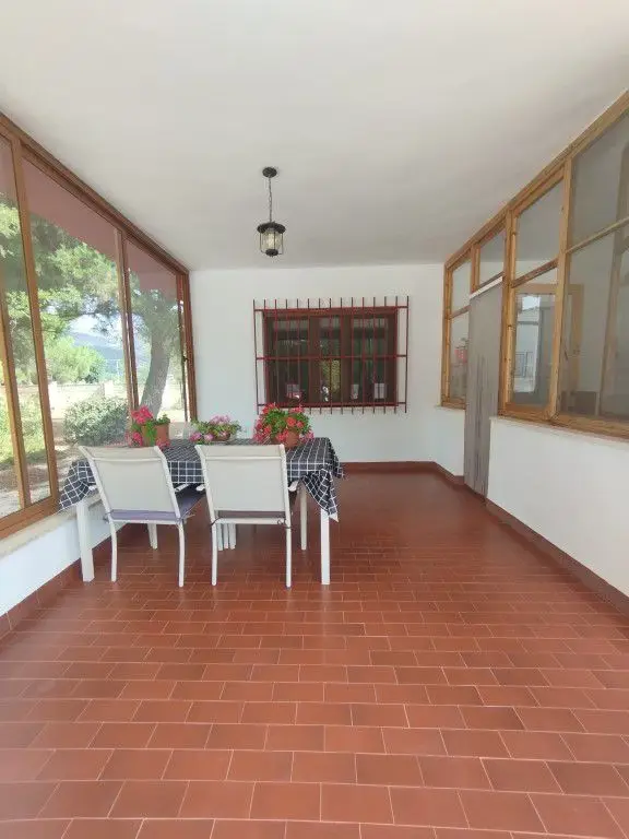 Venta Chalet con Chimenea en Onil