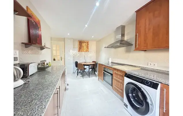 Apartamento 3 Dormitorios en Marbella Elviria
