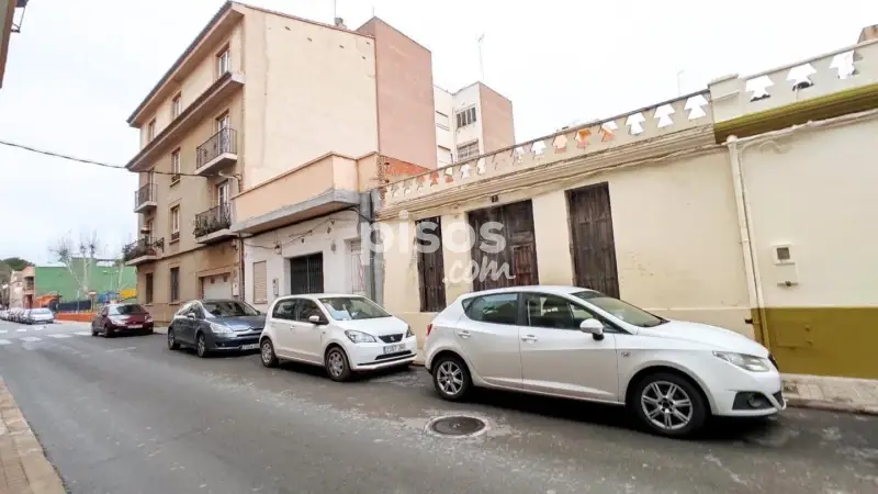 Chalet adosado para rehabilitar en Tavernes Blanques