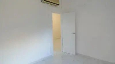 Piso en Venta Cornellà Inversor 3 Hab Aire Acondicionado