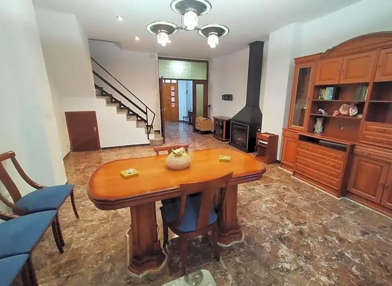 Casa en Oliva Valencia Reformada 212m2 4 habitaciones