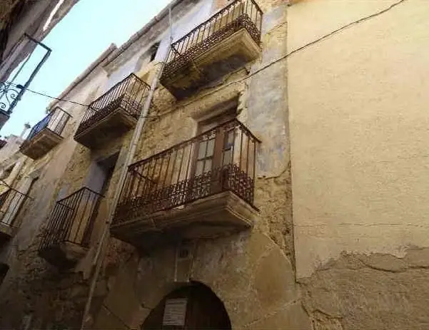 Unifamiliar de 321 m² en Batea