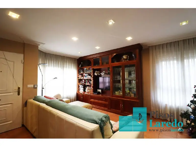 Venta Adosado con terraza en Ampuero - Ref: 002719