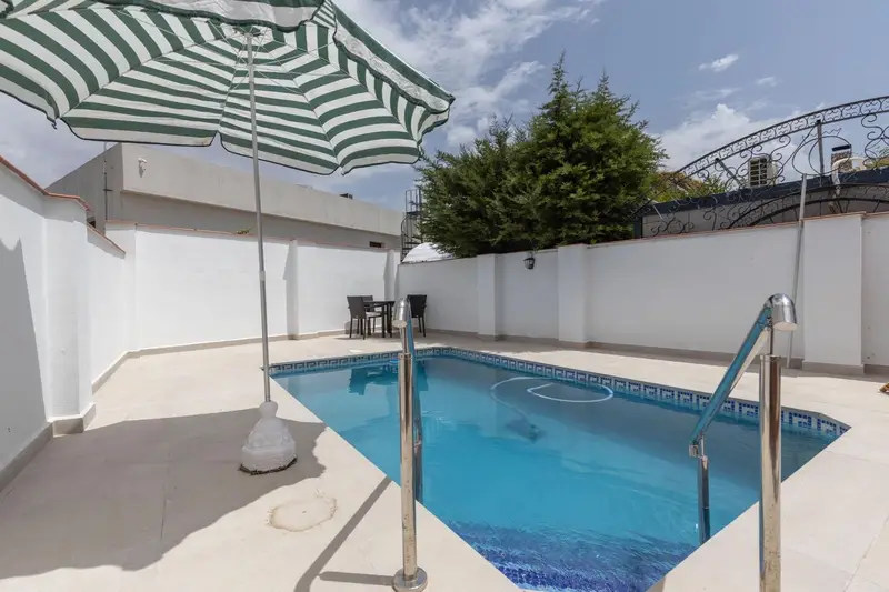 Chalet en Venta en Ogijares Gran oportunidad