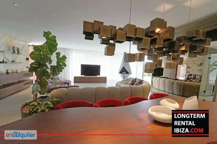 Villa de Lujo en Alquiler Anual en Ibiza Sa Caleta