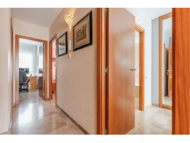 Casa en Can Palau de Sentmenat con 4 habitaciones y garaje doble