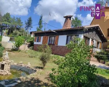 Chalet en Prades con Jardin Barbacoa y Garaje Doble
