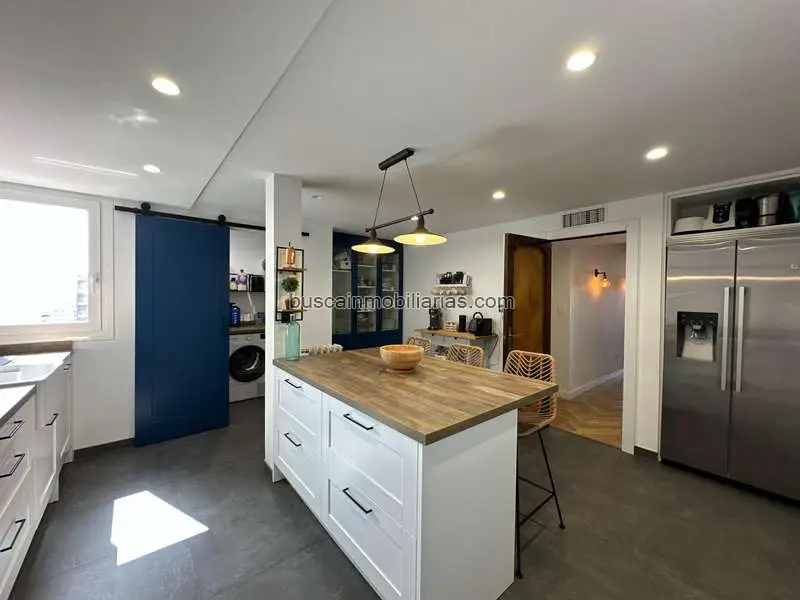 Piso en venta en Zaragoza Paseo Maria Agustin