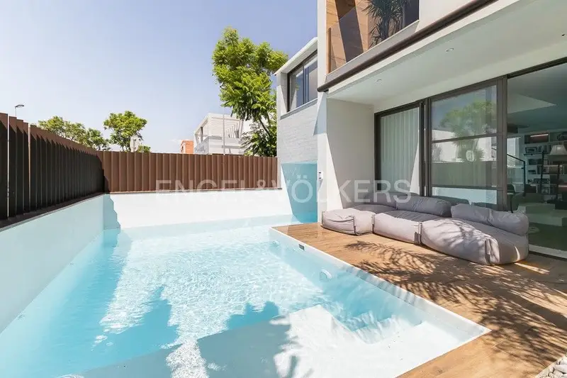 Chalet en Venta Puig Valencia 4 Dormitorios Piscina Garaje 519m2