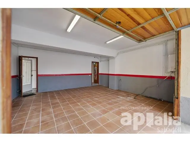 Casa Adosada en Venta en Sentmenat Reformada