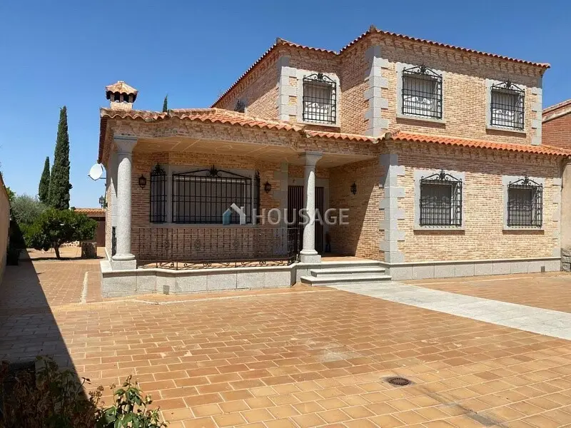 Villa en Cuerva Toledo 7 habitaciones 5 baños 298m2