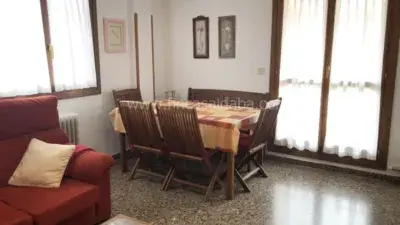 Alquiler Piso 4 Dormitorios Calle Tierra Biescas