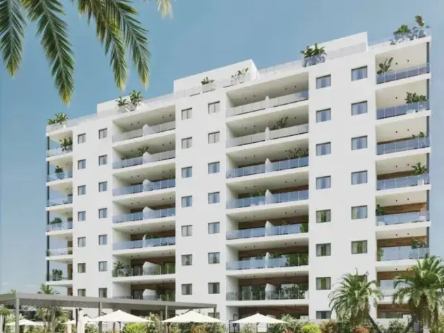 Apartamentos en Venta Cala Villajoyosa: 2 Piscinas, Vistas al Mar