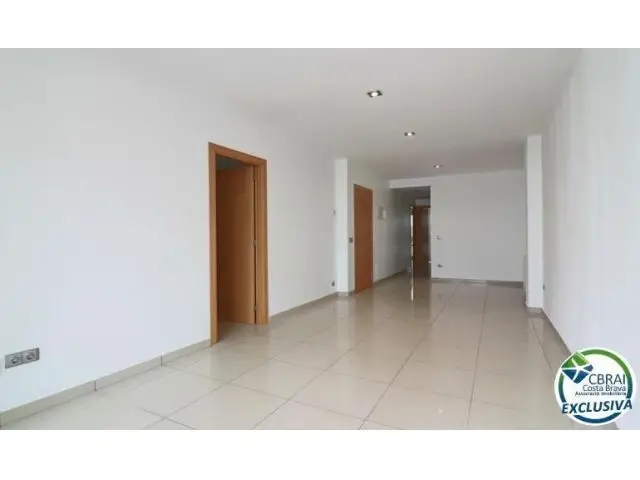 Piso Centro Roses 200m Playa 2 Dormitorios Garaje