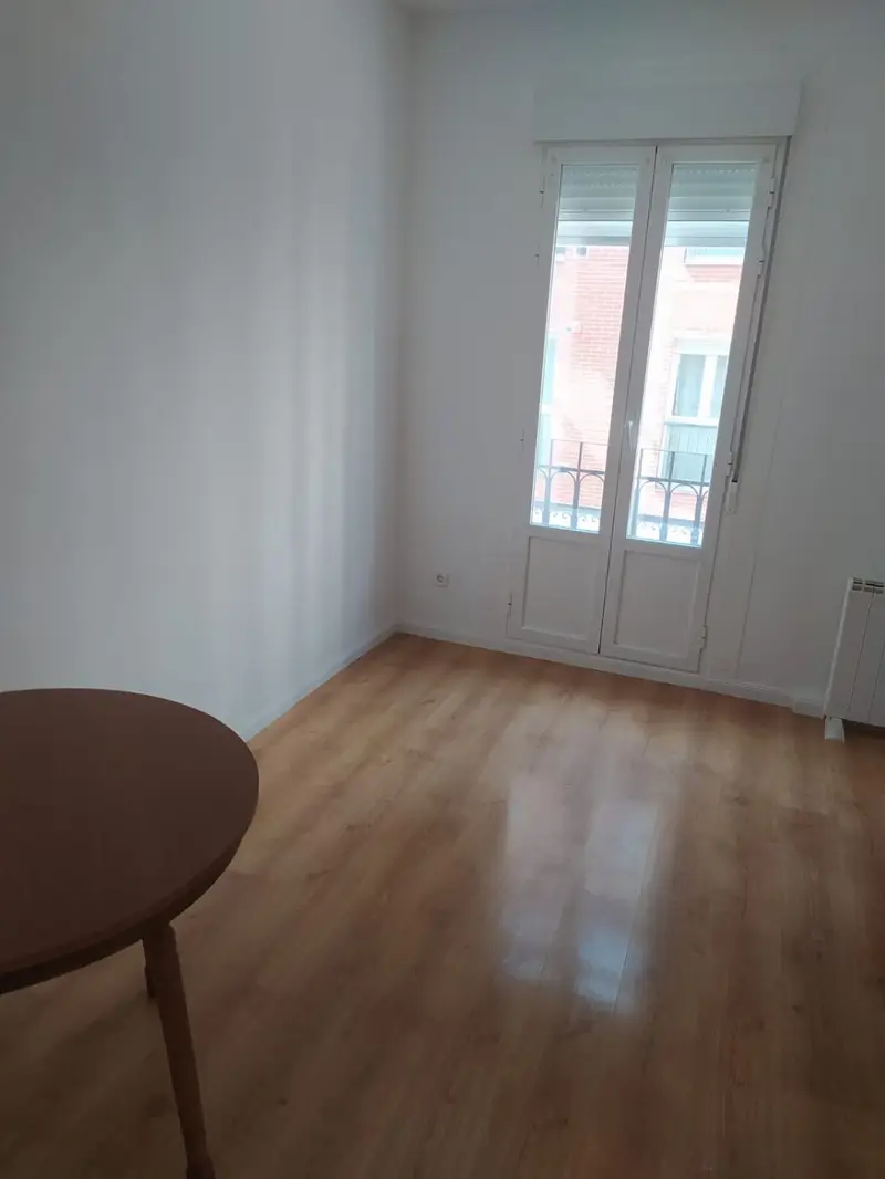Alquiler Piso con Terraza en Lavapies Madrid 2 Dormitorios