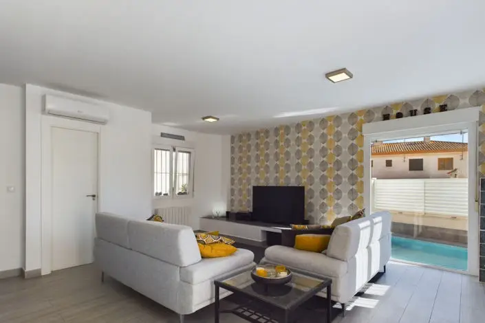Villa de 3 Dormitorios en Los Narejos Cerca de la Playa