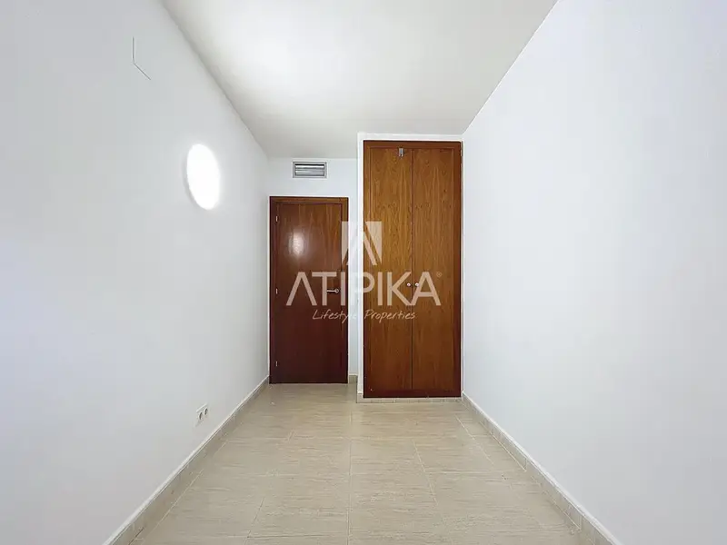 Planta Baja en La Plana Sitges con Terraza Piscina y Parking
