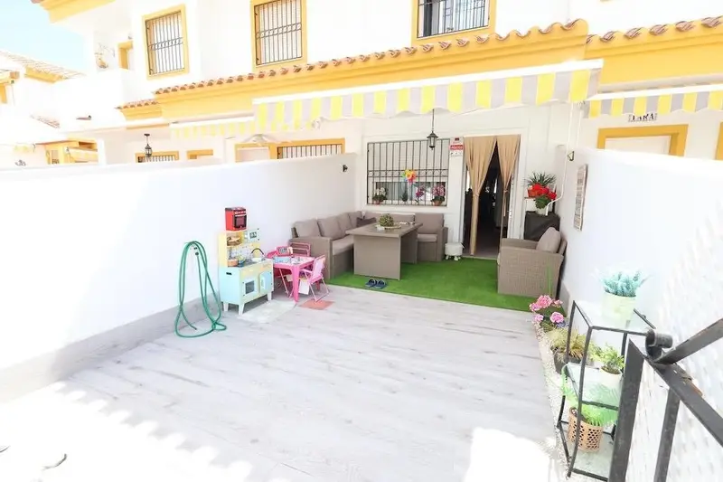 Adosado en Venta Pilar de la Horadada 2 Dormitorios Piscina Comunal