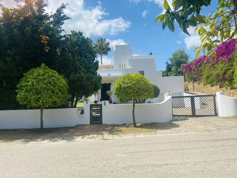 Villa de Lujo en Sotogrande 7 Dormitorios Playa Privacidad