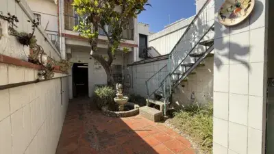 Casa en Venta en Barbera del Valles 8 habitaciones 254m2