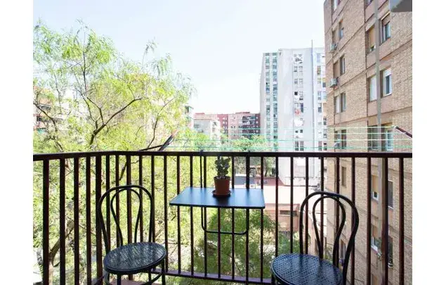 Rent 2 bedroom apartment in Barcelona