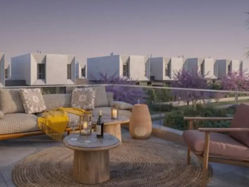Chalet en Sevilla Capital 4 habitaciones 3 ba	nos 142m2