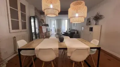 Apartamento Amueblado en Pamplona 2 Dormitorios 1 Baño Reformado