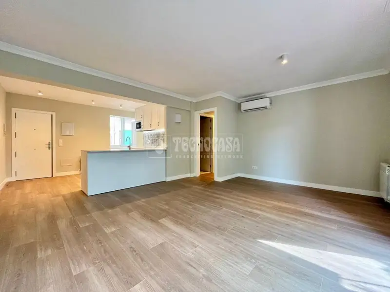 Piso en venta en San Juan Bautista Madrid 3 dormitorios 2 baños terraza
