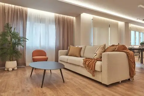 Elegante Piso en Chamber	
	
Í 2 Dormitorios 2 Baños