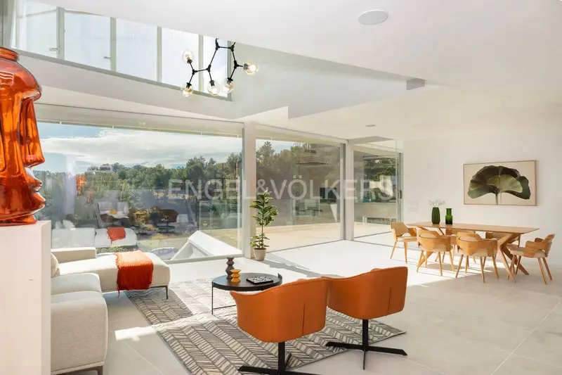 Chalet de Lujo en Sitges con Vistas al Mar y Piscina