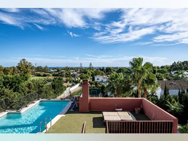 Adosado 5 Dormitorios Guadalmina Lujo Vistas Mar Piscina