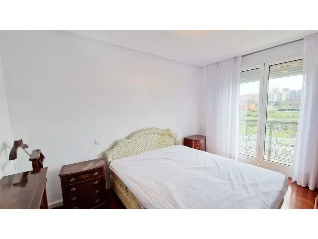 Alquiler Piso Valdenoja 3 Dormitorios Garaje Trastero
